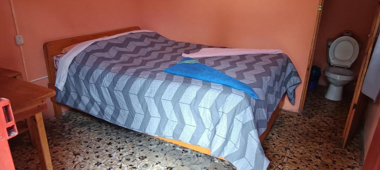 Hospedaje Santo Domingo Panajachel Bagian luar foto