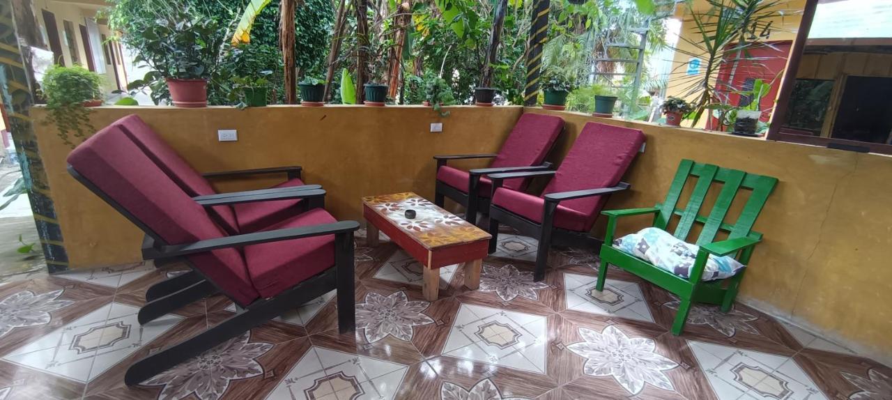 Hospedaje Santo Domingo Panajachel Bagian luar foto